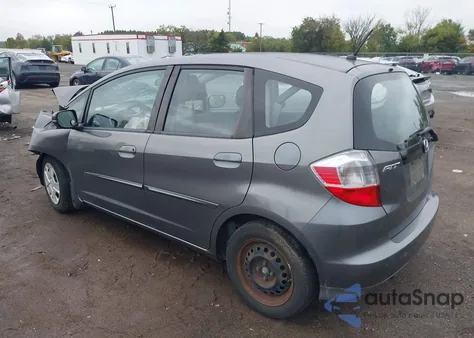 2013 Honda Fit z USA, uszkodzony, nr VIN JHMGE8H34DC038895